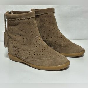 Isabel Marant "Basley" Beige Perforated Suede Ankle Slouchy Booties Size 38